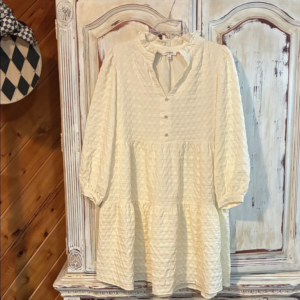 Umgee Ivory Textured Tiered Dress